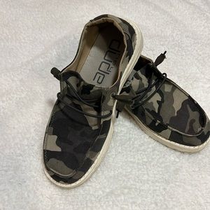 Hey Dude shoes